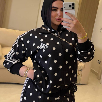 Polka Dot Suit 🤍🖤